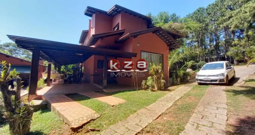 Chácara de luxo à venda em Valinhos-SP, com 4 quartos, 1 suíte, 2 salas e 5 banheiros - Imperdível!