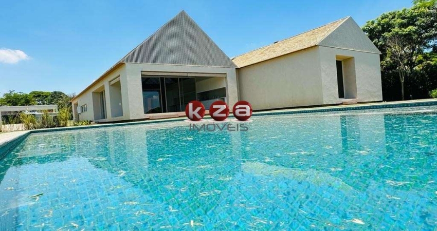 Imponente residência de luxo no Condomínio Haras Larissa, na cidade de Monte Mor-SP, 5 suítes e 617m² de área.