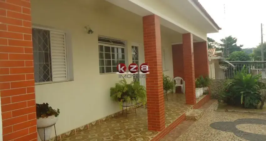 Casa de 3 quartos na Vila Angeli, Valinhos-SP: 159m², 2 banheiros. Agende sua visita!