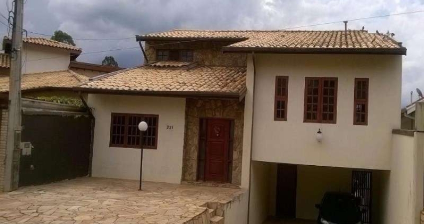 Casa de luxo em condomínio à venda em Campinas-SP, bairro Caminhos de San Conrado: 4 quartos, 2 suítes, 2 salas, 8 banheiros, 4 vagas, 351m².
