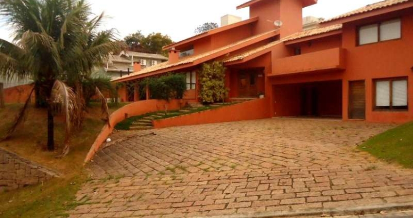 Magnífica Casa de Condomínio à Venda em Valinhos-SP, Bairro Pinheiro: 4 quartos, 4 suítes, 3 salas, 5 banheiros, 5 vagas, 450m².