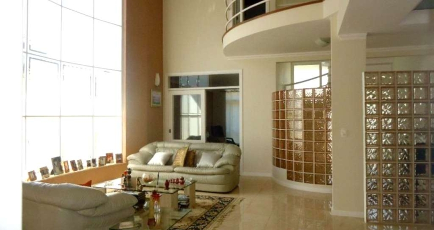 Casa em Condomínio de Luxo no Jardim Paiquerê, Valinhos-SP: 3 Quartos, 3 Suítes, 3 Salas, 5 Banheiros, 495m². Confira!