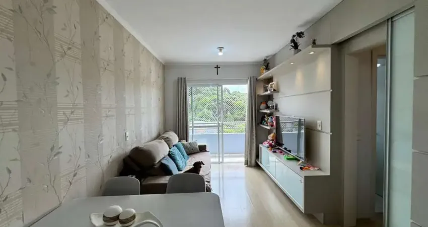 Apartamento mobiliado com terraço e 2 quartos no bairro Salgado Filho