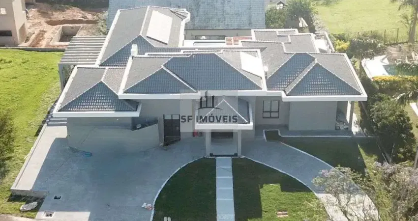Excelente casa de 437m², 3 suítes, casa de hóspedes, para venda no Vale do Lago