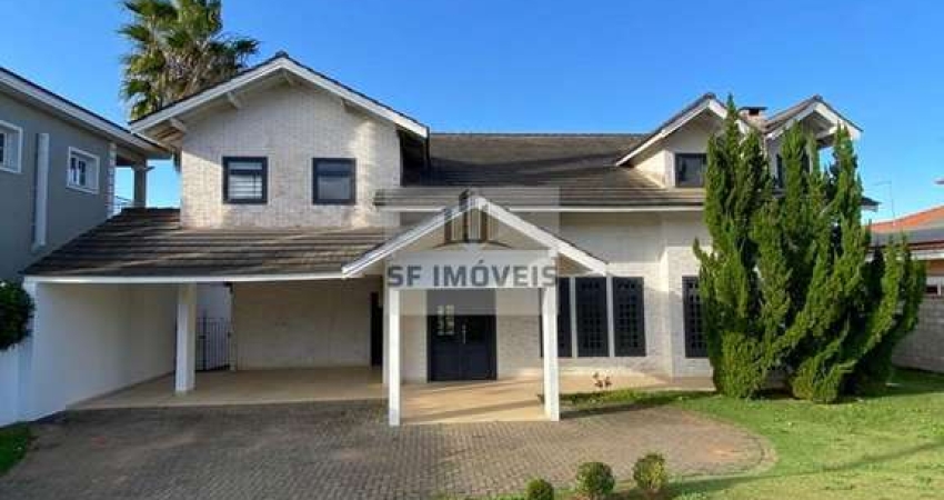 Belíssima casa de 450m², 5 suítes, para alugar no Fazenda Imperial