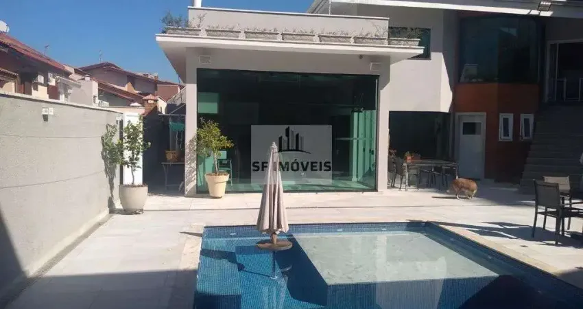 Sobrado 4 suítes máster à venda, 650m² por R$3.300.000, Cond. Granja Olga 1