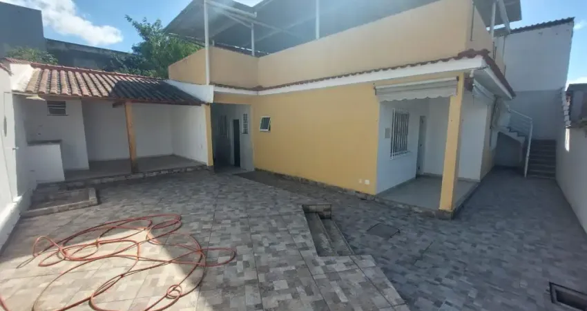 Casa independente à venda 03 quartos raul veiga são gonçalo/rj.