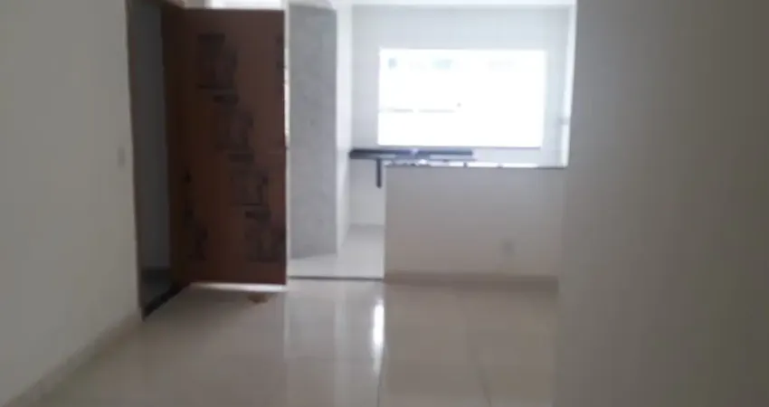 Apartamento Térreo, 02 Quartos, Para Venda Na Praça Da Trindade São Gonçalo/RJ