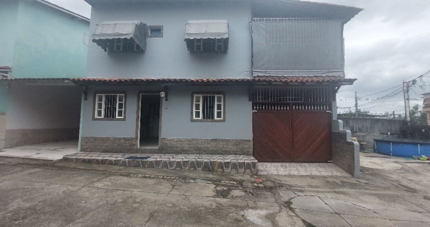 Casa Duplex a venda em condomínio 02 quartos em Raul Veiga, São Gonçalo/RJ.