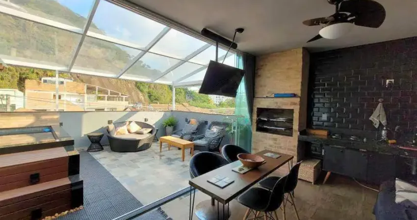 Triplex Mobiliado de Alto Padrão à Venda São Francisco Niterói/RJ.