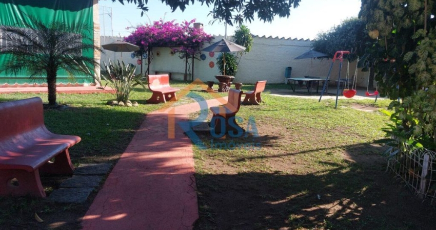 Linda Casa à Venda 02 quartos,2 banheiros em Condominio Pacheco São Gonçalo/RJ.