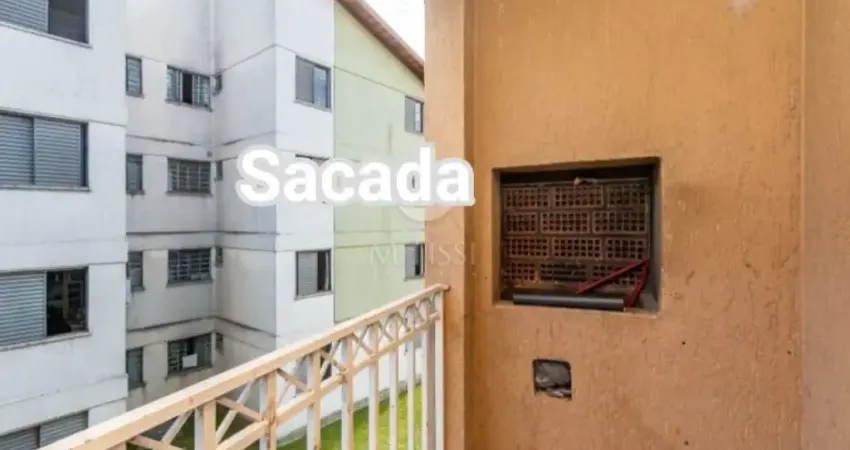 Ótimo apto reformado, 2 qtos 1 WC, Sacada com churrasqueira, garagem