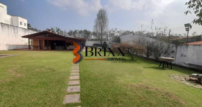 CASA TÉRREA Á VENDA DE MADEIRA COM 1.280 METROS DE ÁREA -COND. ARUJAZINHO