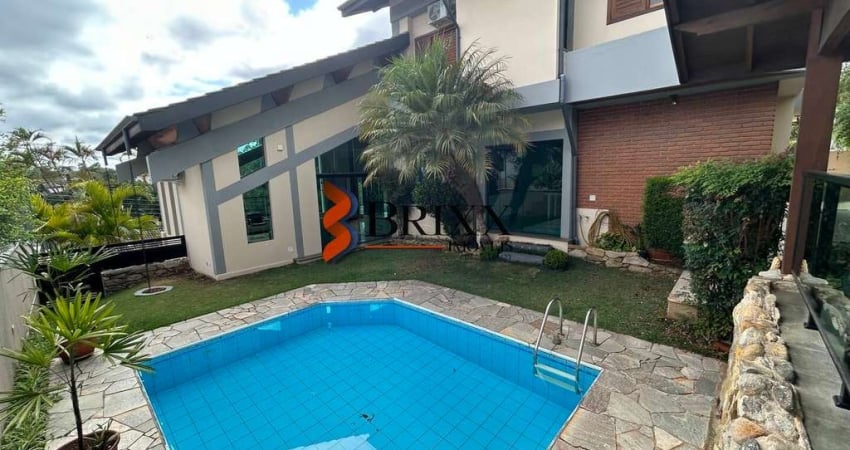 CASA CONDOMÍNIO PARA LOCAÇÃO COM 03 SUÍTES- ARUJAZINHO IV