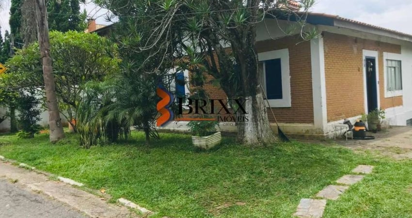 CASA CONDOMÍNIO Á VENDA COM 04 QUARTOS- ARUJÁ-OPORTUNIDADE