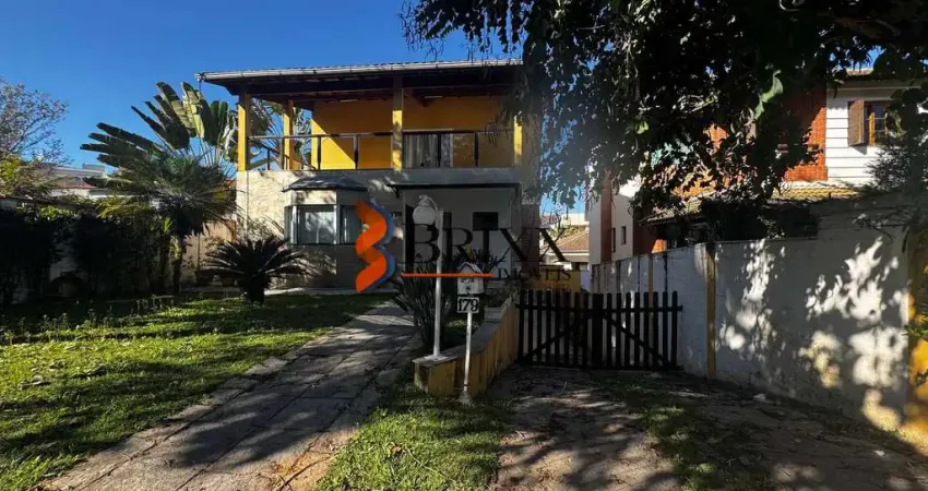 CASA CONDOMÍNIO COM 05 QUARTOS Á VENDA , 300 m²- COND. ARUJÁ 5