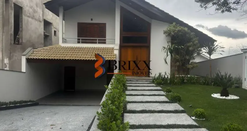 Casa condomínio com 04 suítes á venda -condomínio arujá 5-arujá