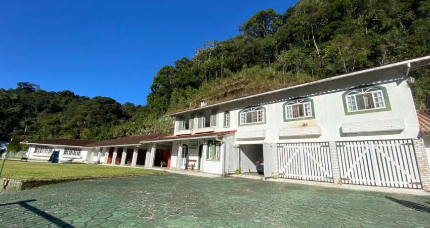 Casa em Condomínio para Venda em Teresópolis, Carlos Guinle, 4 dormitórios, 2 suítes, 4 banheiros, 5 vagas