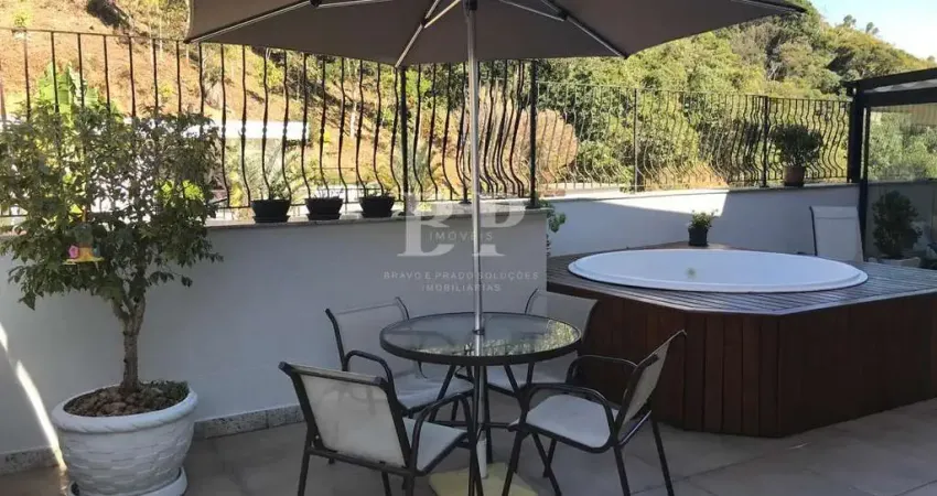 Cobertura para Venda em Teresópolis, Várzea, 3 dormitórios, 3 suítes, 4 banheiros, 2 vagas