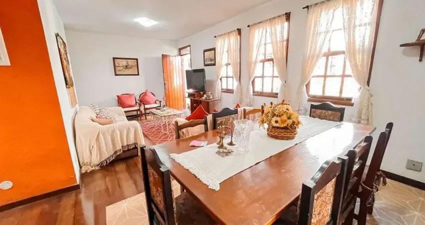Casa em Condomínio para Venda em Teresópolis, Alto, 3 dormitórios, 1 suíte, 2 banheiros, 1 vaga