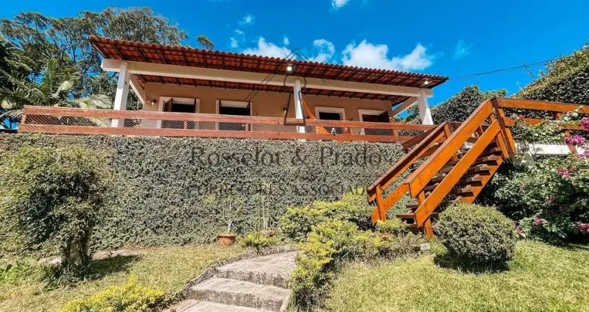 Casa em Condomínio para Locação em Teresópolis, Carlos Guinle, 4 dormitórios, 1 suíte, 3 banheiros, 1 vaga