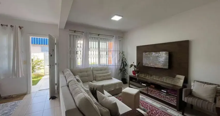 Casa com 3 quartos à venda na Paulo Frazon, 92, Roça Grande, Colombo