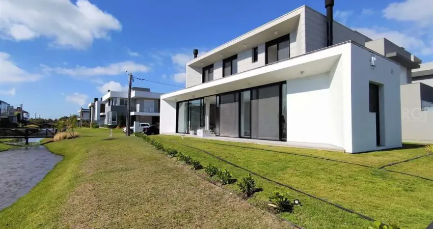 Casa em condomínio fechado com 4 quartos à venda na Rua Rio Camisas, 309, Centro, Xangri-Lá