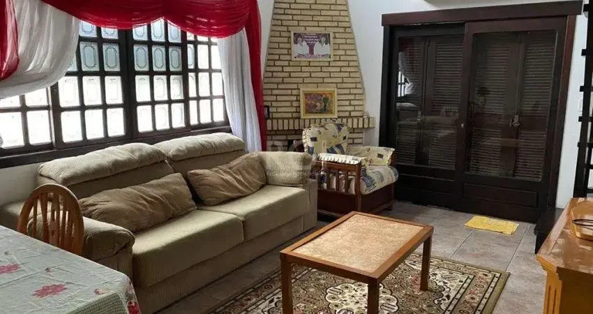 Casa com 6 quartos à venda na Rua Gaurama, 265, Cavalhada, Porto Alegre