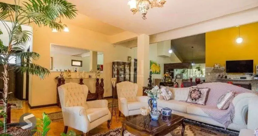 Casa para venda - 294.4m², 4 dormitórios, sendo 2 suites, 2 vagas - nonoai