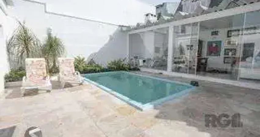 Casa com 3 quartos à venda na Rua Gustavo Schmidt, 661, Três Figueiras, Porto Alegre