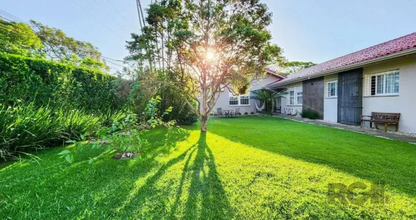 Casa com 5 quartos à venda na Rua Vicente Failace, 307, Tristeza, Porto Alegre