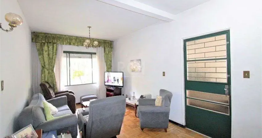 Casa para Venda - 187m², 3 dormitórios, sendo 1 suites, 2 vagas - Jardim São Pedro