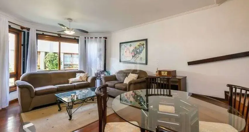 Casa com 3 quartos à venda na Rua Santa Vitória, 146, Tristeza, Porto Alegre