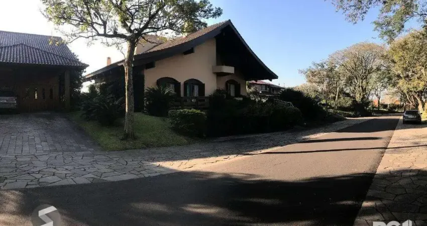 Casa em condomínio fechado com 3 quartos à venda na Avenida da Cavalhada, 5263, Cavalhada, Porto Alegre