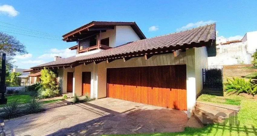 Casa com 3 quartos à venda na Avenida Assis Chateaubriand, 144, São Sebastião, Porto Alegre