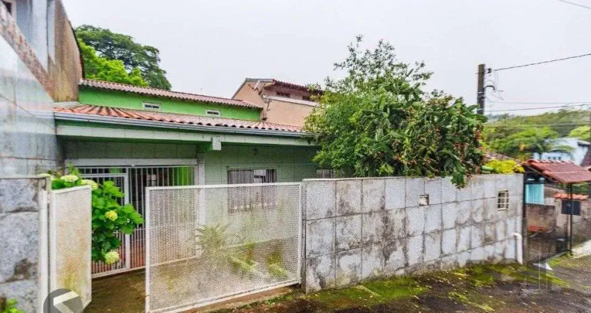 Casa com 4 quartos à venda na Avenida Cruz Alta, 154, Nonoai, Porto Alegre