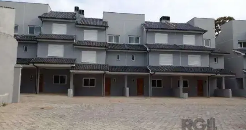Casa Condominio em Porto Alegre, no bairro Tristeza, com 4 dormitório(s), e 4 banheiros, à venda.