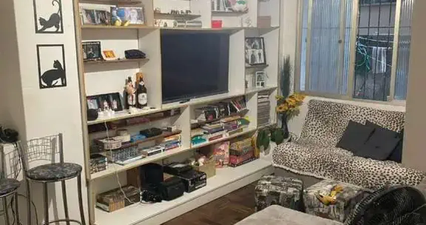 Apartamento térreo 73,62m², 2 dormitórios no centro histórico