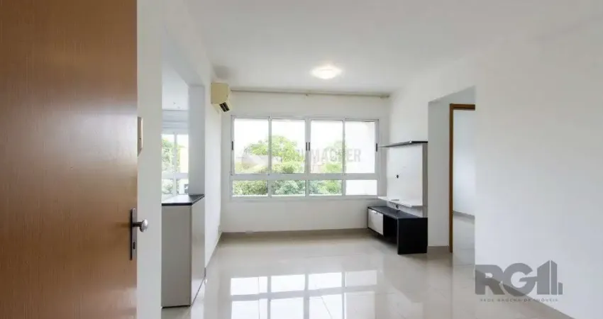 Apartamento semi-mobiliado, com área privada de 50,95 M2