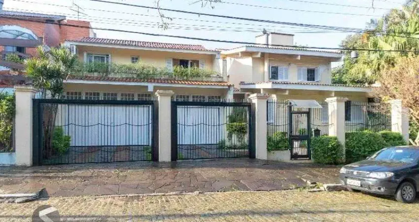 Casa para venda - 420m², 5 dormitórios, sendo 2 suites, 6 vagas - nonoai