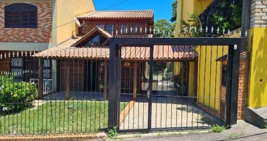 Casa para Venda - 120m², 2 dormitórios, 2 vagas - Cavalhada