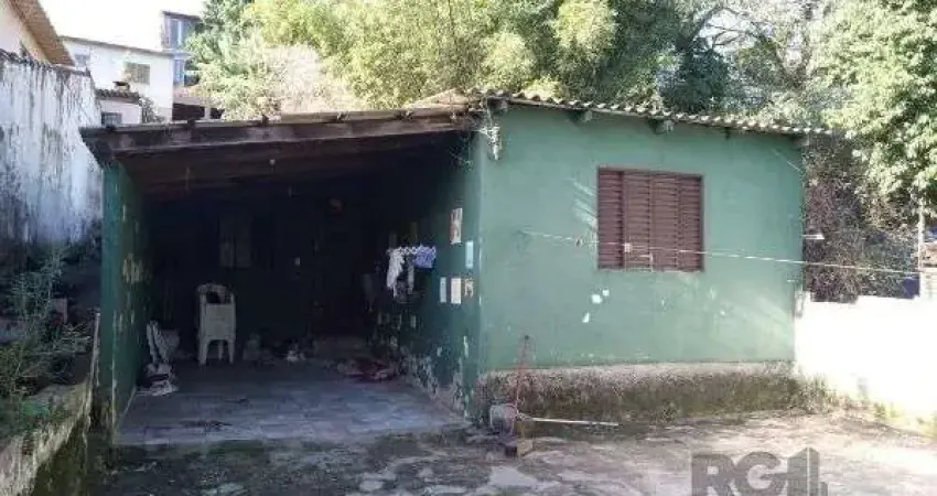 Terreno à venda na Avenida Vicente Monteggia, 1975, Cavalhada, Porto Alegre