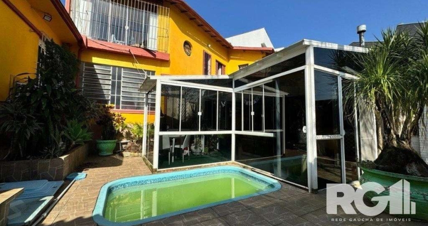 Casa com 3 quartos à venda na Rua Somália, 283, Vila Ipiranga, Porto Alegre