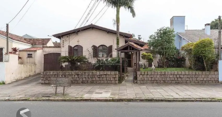 Casa para venda - 380m², 3 dormitórios, sendo 1 suites, 3 vagas - tristeza