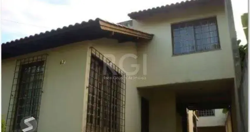 Casa para venda - 240m², 4 dormitórios, sendo 1 suites, 4 vagas - nonoai