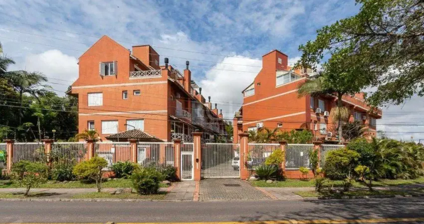 Casa em condomínio fechado com 4 quartos à venda na Avenida Guaíba, 4462, Vila Assunção, Porto Alegre