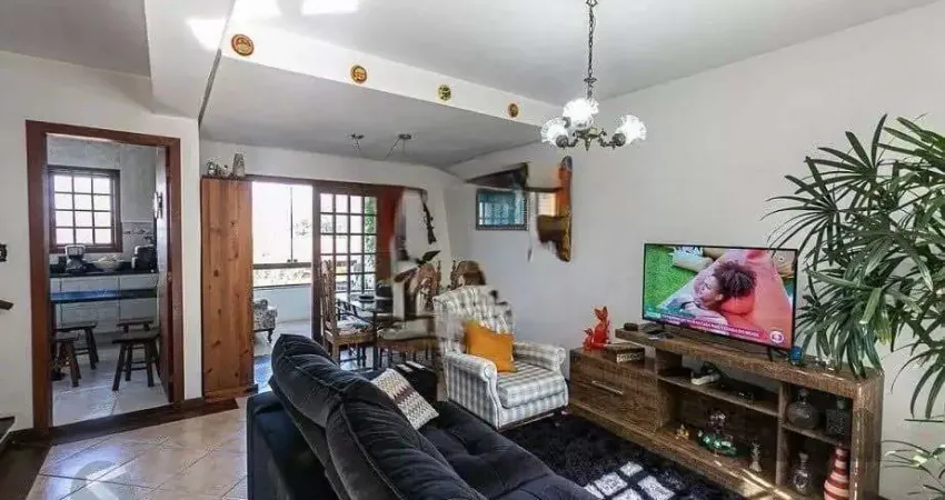 Casa com 161m² e 3 dormitórios com suíte, piscina no bairro espírito santo em porto alegre