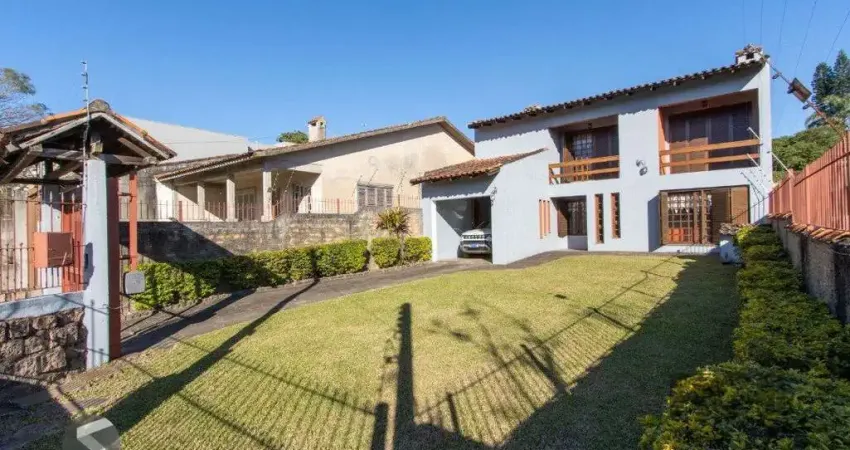 Casa para venda - 300m², 3 dormitórios, sendo 1 suites, 4 vagas - tristeza