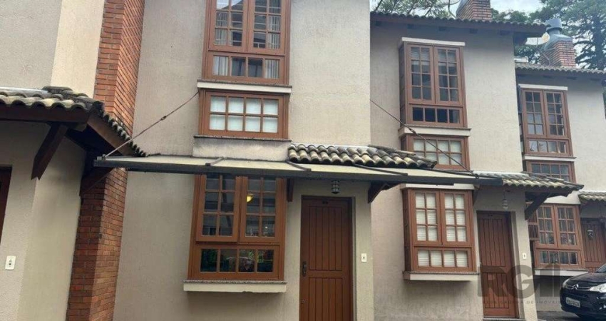 Sobrado de Alvenaria em Condominio no bairro Nobre de Gramado