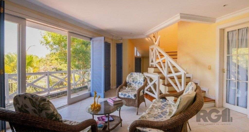 Casa - 4 suítes - 3 vagas - 350 m² - BAIRRO CHÁCARA DAS PEDRAS